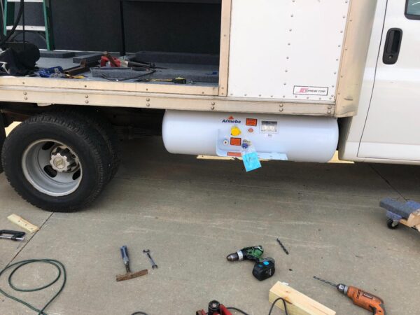 Buy 29.3 Gallon Horizontal Propane Tanks Cylinder Online - Image 2